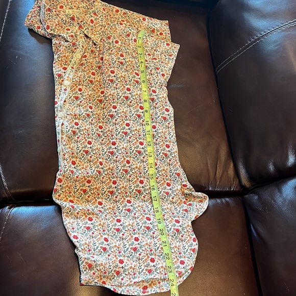 Max Studio Women’s Fall Floral Half Button Georgette Blouse size Medium - Picture 7 of 10